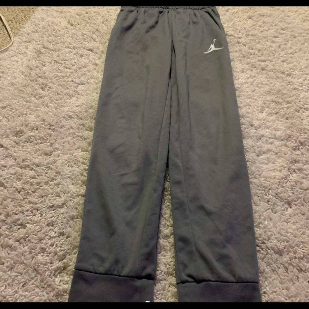 Kids sweatpants.. size L